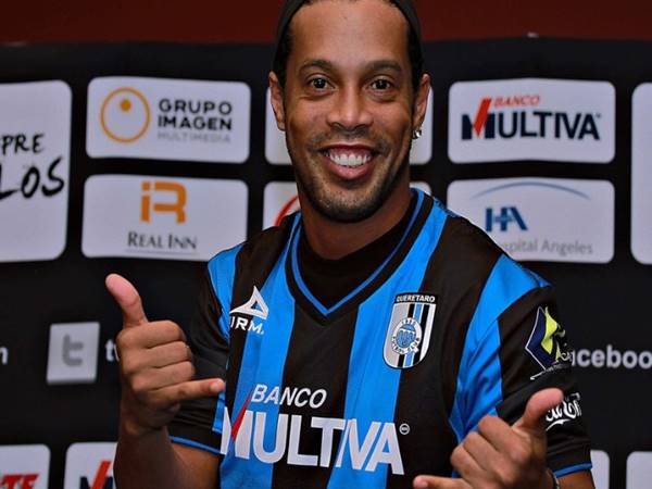 Ronaldinho có thể trở lại Mexico