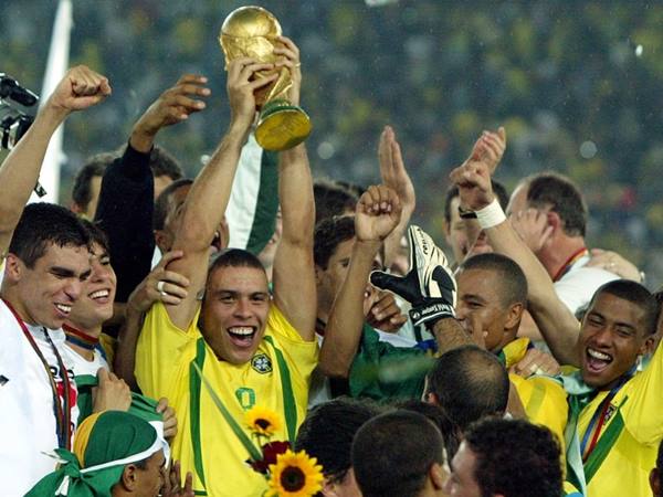Ronaldo De Lima vô địch World Cup mấy lần?
