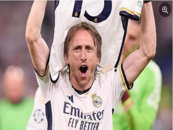 Chuyển nhượng 3/6: Luka Modric tiếp tục ở lại Real Madrid