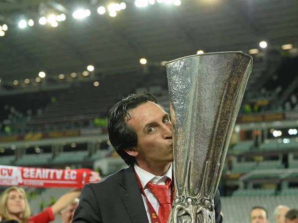 Những thành tựu ấn tượng của HLV Unai Emery