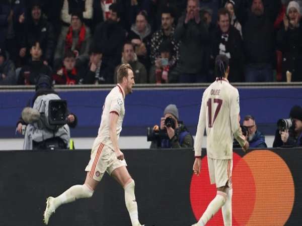 Bóng đá QT: Harry Kane đi vào lịch sử Champions League