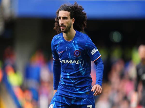 BĐ Chelsea: Cucurella bị réo tên sau trận thua Bayern Munich