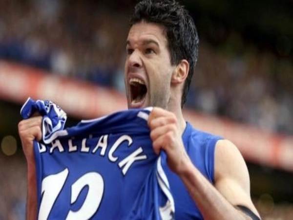 Số áo 13 của Ballack