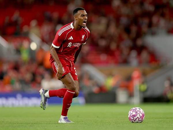 Tin Liverpool: Gravenberch sắp có hợp đồng khủng tới 2031