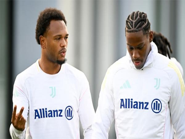 Chi phí khổng lồ cho hàng công Juventus