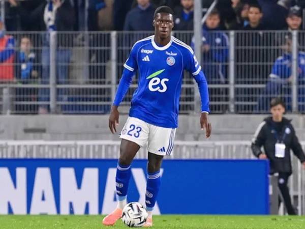 Tin Chelsea: The Blues triệu hồi Mamadou Sarr trở lại CLB