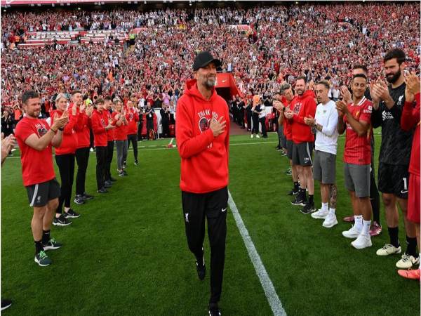 Huấn luyện viên Jürgen Klopp