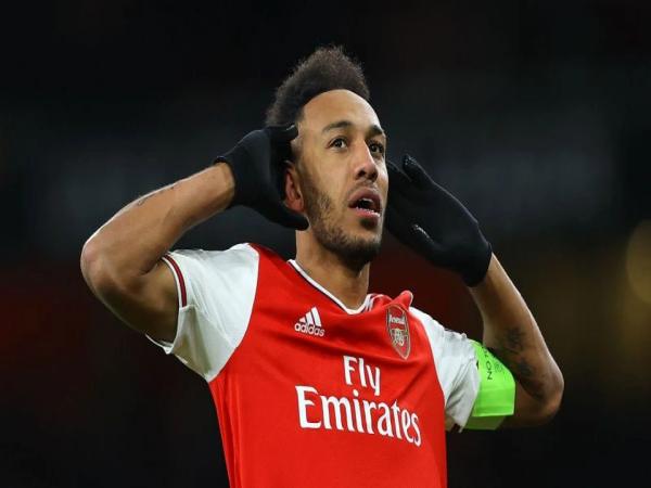 Đội trưởng Pierre-Emerick Aubameyang